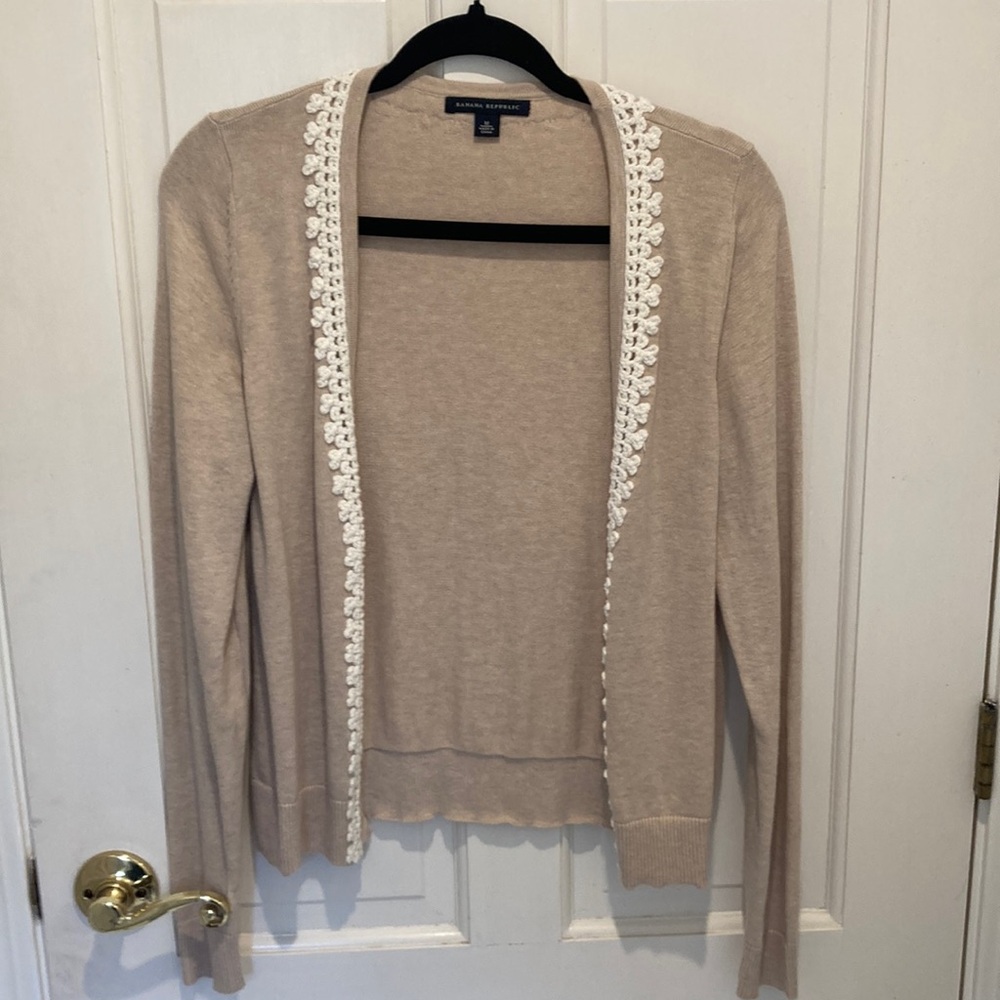 Banana republic sweater size M